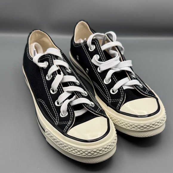 Converse Chuck 70 Classic Low Top Lifestyle Shoes - Picture 1 of 4